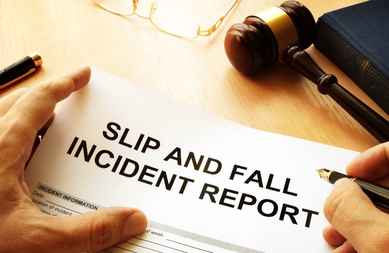 Slip And Fall Incident Report After Falling At A Chicago Business