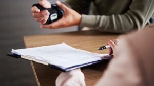 Illinois Personal Injury Lawyer Consulting Client With Hand Injury